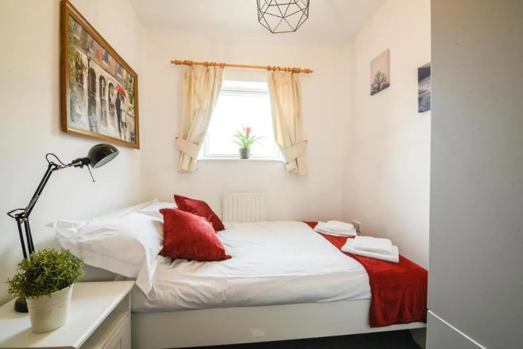 Dukes Wharf - Classy, City Centre 2 Bedroom Apartment Overlooking The Canal Nottingham