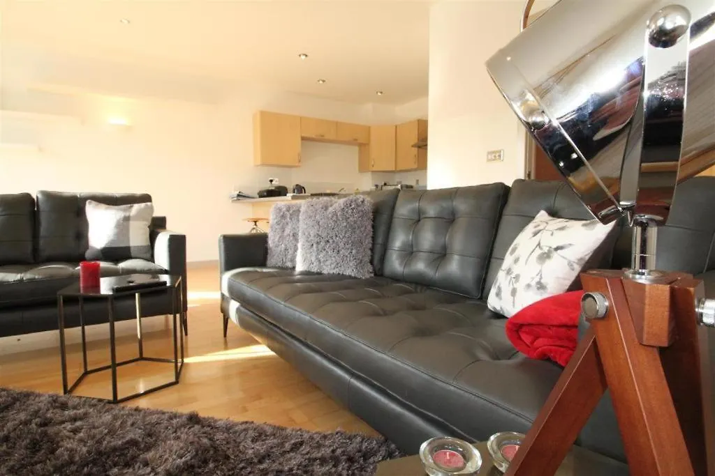 Dukes Wharf - Classy, City Centre 2 Bedroom Apartment Overlooking The Canal Nottingham 0*,  United Kingdom